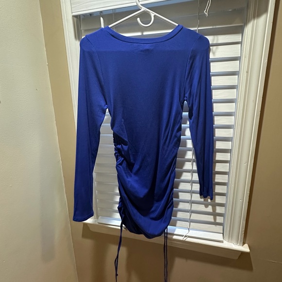 NWT Steve Madden Blue Long Sleeve Ruched Dress size medium - Picture 2 of 4